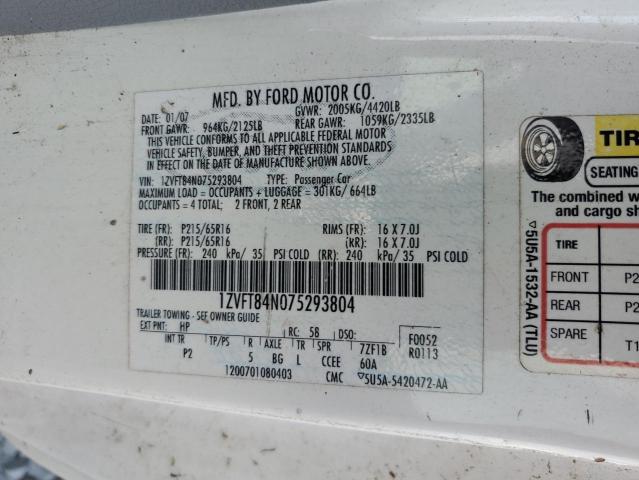 1ZVFT84N075293804 - 2007 FORD MUSTANG WHITE photo 12