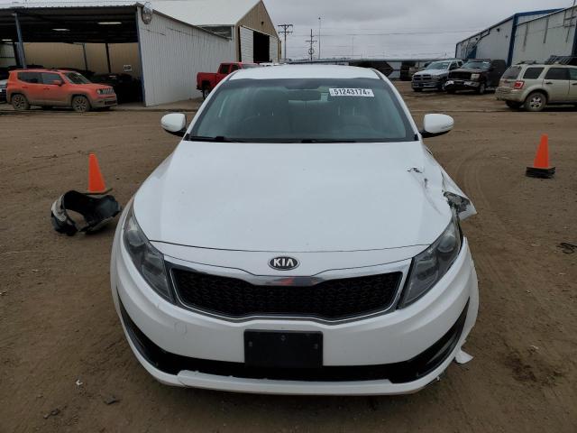 KNAGM4A78D5347815 - 2013 KIA OPTIMA LX WHITE photo 5