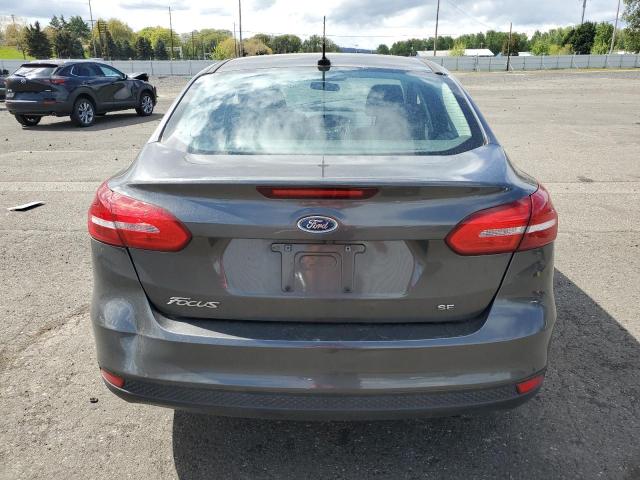 1FADP3F29GL338597 - 2016 FORD FOCUS SE GRAY photo 6