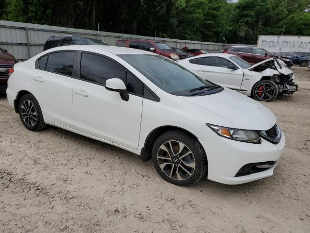 19XFB2F5XDE011443 - 2013 HONDA CIVIC LX WHITE photo 4