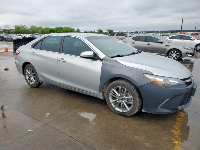 4T1BF1FK6HU727178 - 2017 TOYOTA CAMRY SE LE Gümüş fotoğraf 4