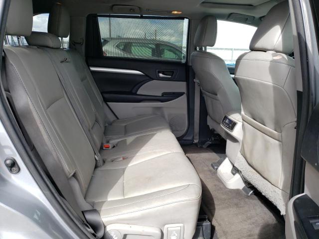 5TDJKRFH9GS318528 - 2016 TOYOTA HIGHLANDER XLE SILVER photo 11