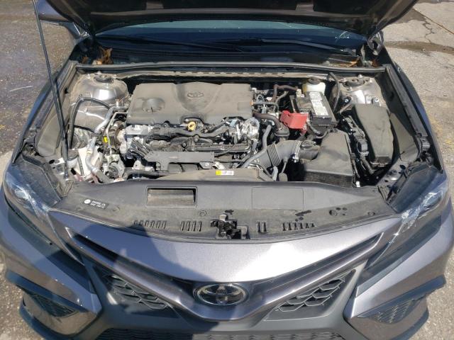 4T1T11AK0RU891974 - 2024 TOYOTA CAMRY SE NIGHT SHADE GRAY photo 11