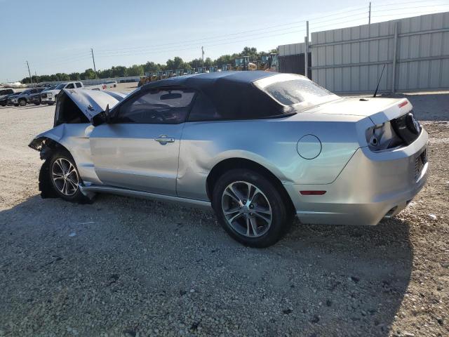 1ZVBP8EM9E5266722 - 2014 FORD MUSTANG SILVER photo 2