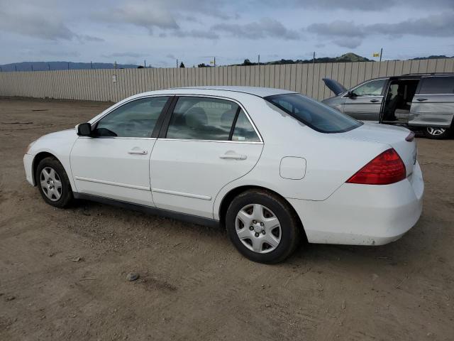 3HGCM56486G710889 - 2006 HONDA ACCORD LX WHITE photo 2