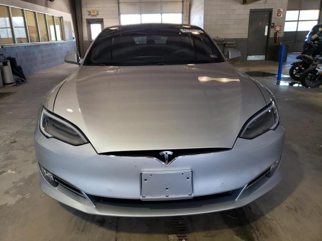 5YJSA1E22JF244869 - 2018 TESLA MODEL S SILVER photo 5