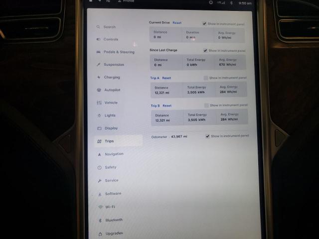 5YJSA1E22JF244869 - 2018 TESLA MODEL S 银色 照片 9