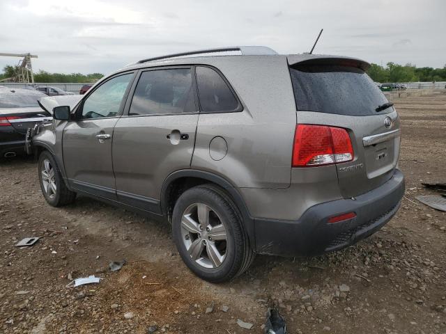 5XYKU3A66DG372007 - 2013 KIA SORENTO EX GRAY photo 2