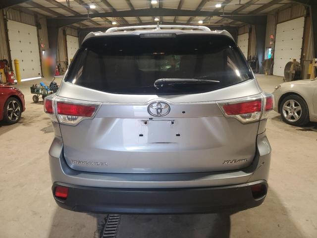 5TDJKRFH4FS176023 - 2015 TOYOTA HIGHLANDER XLE 灰色 照片 6