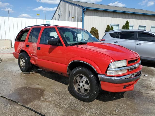 1GNDT13W7Y2376443 - 2000 CHEVROLET BLAZER RED photo 4