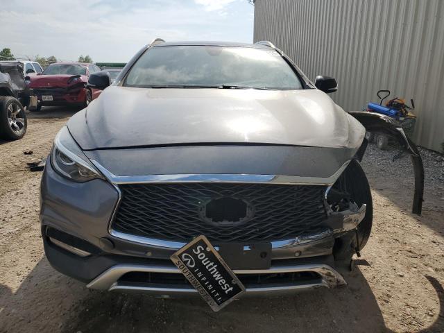 SJKCH5CR9JA048389 - 2018 INFINITI QX30 BASE GRAY photo 5