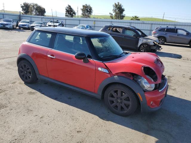 WMWSV3C51DT392930 - 2013 MINI COOPER S RED photo 4