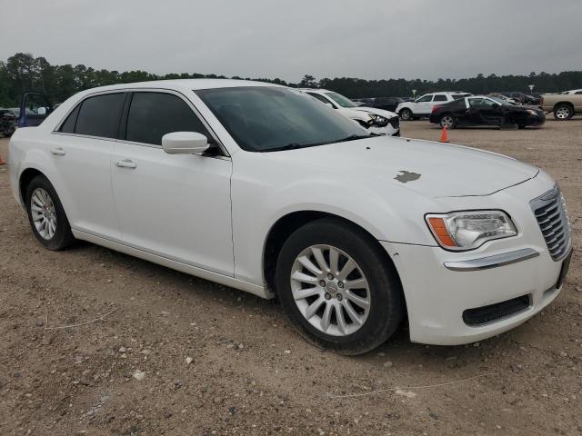 2C3CCAAG5DH520397 - 2013 CHRYSLER 300 WHITE photo 4