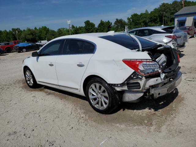 1G4GB5G32GF204906 - 2016 BUICK LACROSSE WHITE photo 2