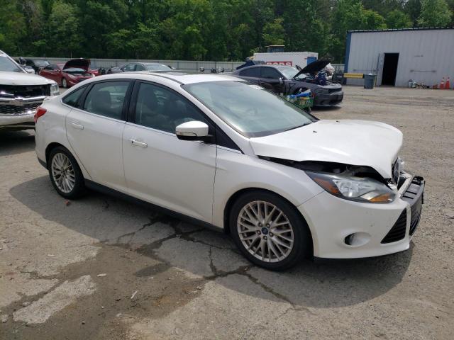 1FADP3J25EL345471 - 2014 FORD FOCUS TITANIUM WHITE photo 4