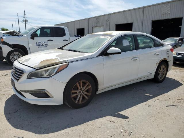 5NPE24AF9FH037697 - 2015 HYUNDAI SONATA SE WHITE photo 1