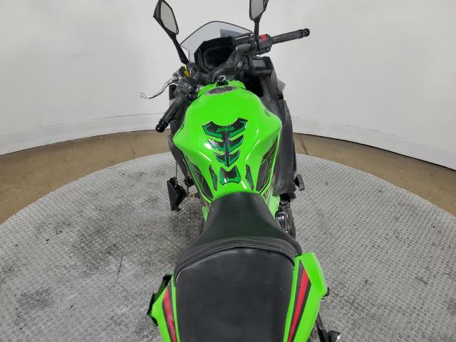 ML5EXER11PDA80922 - 2023 KAWASAKI EX650 R Зеленый фото 6