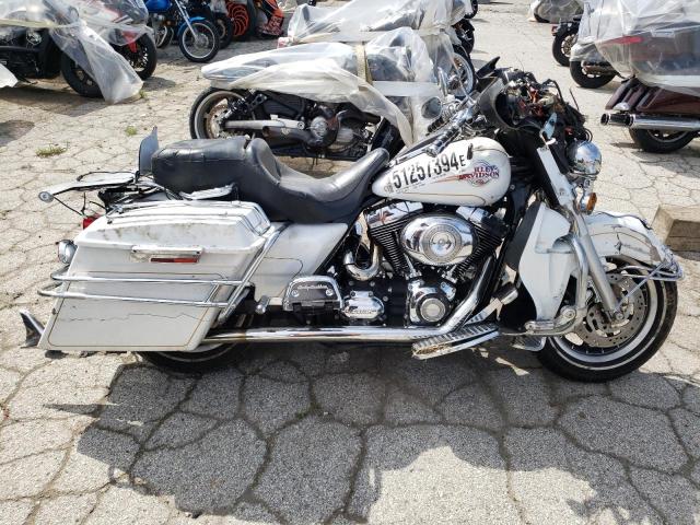 1HD1FC4157Y665834 - 2007 HARLEY-DAVIDSON FLHTCUI 白色 照片 1