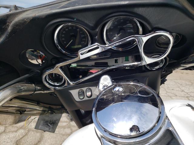 1HD1FC4157Y665834 - 2007 HARLEY-DAVIDSON FLHTCUI 白色 照片 7