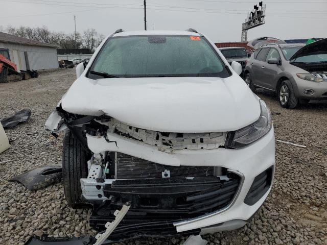 3GNCJLSB9KL361265 - 2019 CHEVROLET TRAX 1LT WHITE photo 5