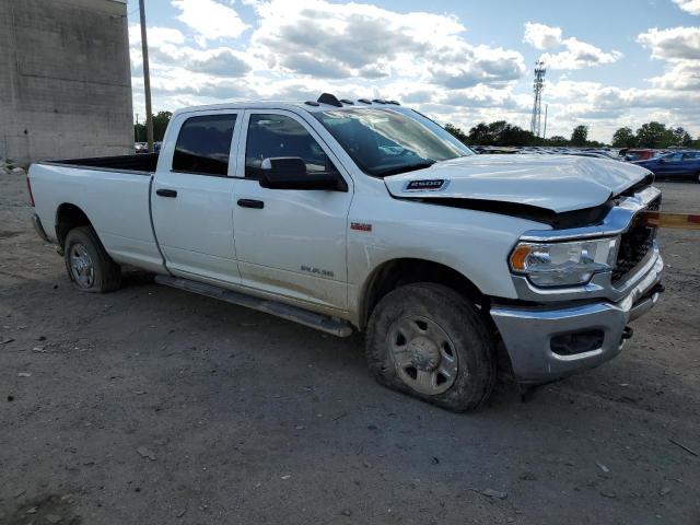 3C6UR5HJXNG366303 - 2022 RAM 2500 TRADESMAN WHITE photo 4