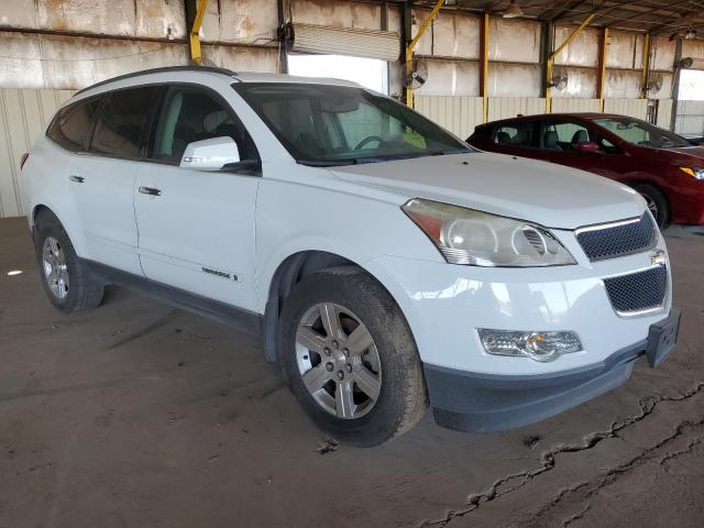 1GNER23DX9S113744 - 2009 CHEVROLET TRAVERSE LT WHITE photo 4