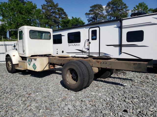 2NP2HJ7X5HM434237 - 2017 PETERBILT 337 WHITE photo 3