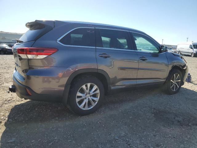 5TDJZRFH6HS364475 - 2017 TOYOTA HIGHLANDER SE GRAY photo 3