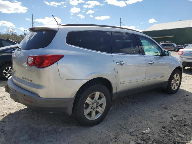 1GNEV23D29S108663 - 2009 CHEVROLET TRAVERSE LT SILVER photo 3