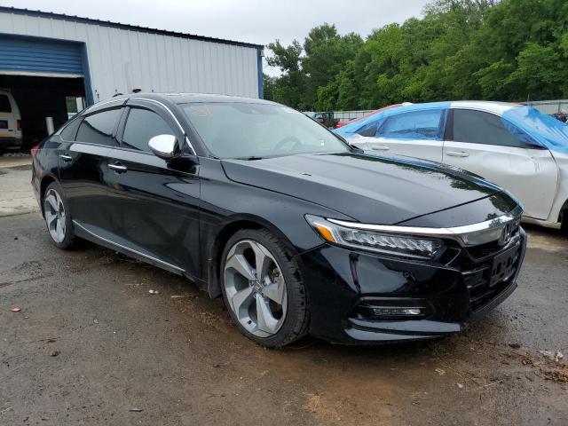 1HGCV1F9XJA138684 - 2018 HONDA ACCORD TOURING BLACK photo 4