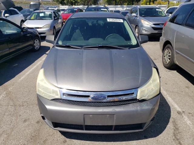 1FAHP35N39W148891 - 2009 FORD FOCUS SE GRAY photo 5