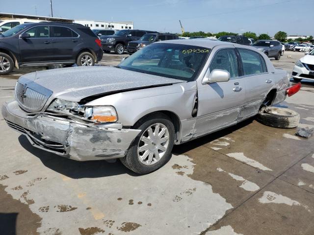 2011 LINCOLN TOWN CAR SIGNATURE LIMITED, 