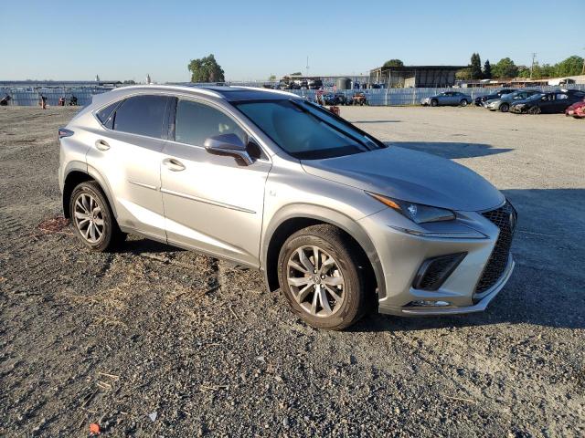 JTJSARBZ1M2184121 - 2021 LEXUS NX 300 BASE 银色 照片 4