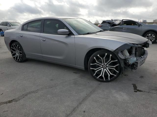 2C3CDXBG5JH173678 - 2018 DODGE CHARGER SXT SILVER photo 4