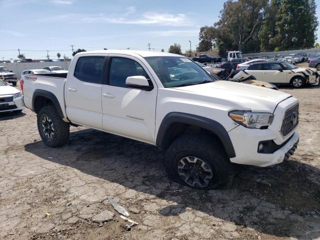 5TFCZ5AN6KX175812 - 2019 TOYOTA TACOMA DOUBLE CAB WHITE photo 4