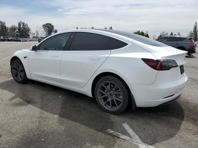 5YJ3E1EA7KF485781 - 2019 TESLA MODEL 3 WHITE photo 2