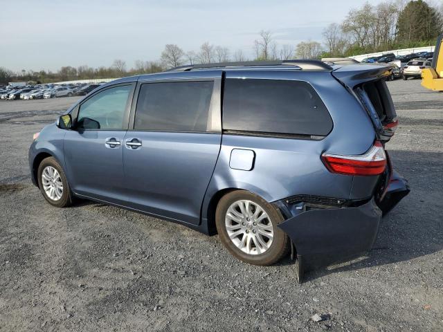 5TDYK3DC4FS645503 - 2015 TOYOTA SIENNA XLE BLUE photo 2