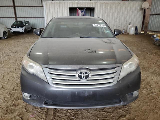 4T1BK3DBXCU450215 - 2012 TOYOTA AVALON BASE 灰色 照片 5