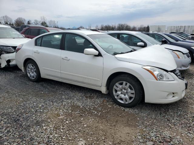 1N4AL2AP2CN580304 - 2012 NISSAN ALTIMA BASE WHITE photo 4