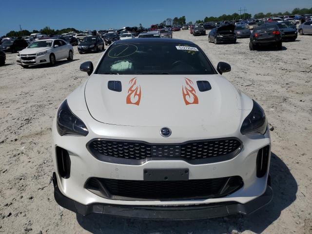 KNAE45LC3J6030599 - 2018 KIA STINGER GT1 WHITE photo 5