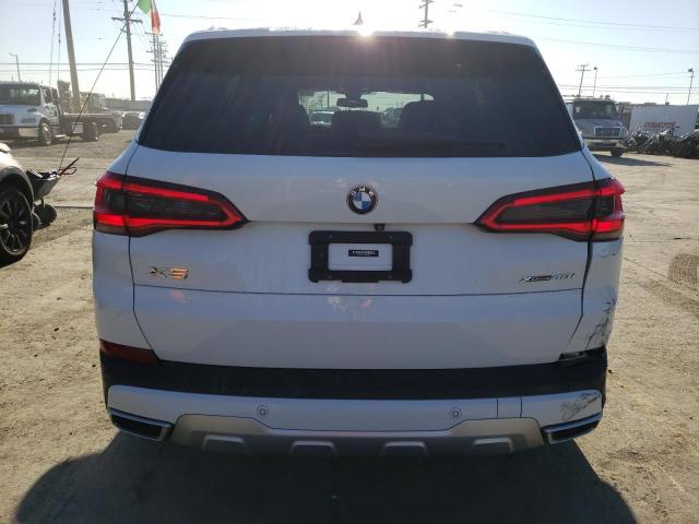 5UXCR6C5XKLK87327 - 2019 BMW X5 XDRIVE40I WHITE photo 6