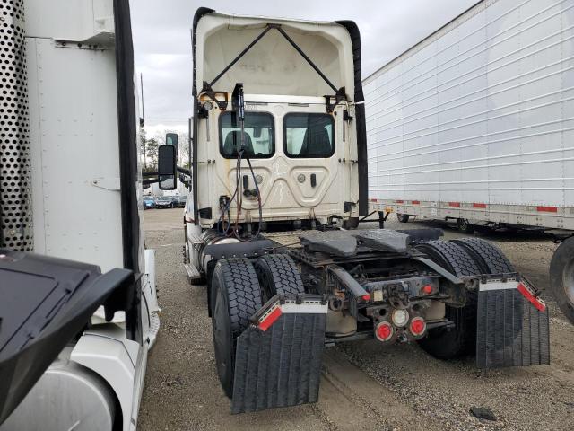 3AKBHLDR6KSLH4361 - 2019 FREIGHTLINER CASCADIA 1 WHITE photo 3