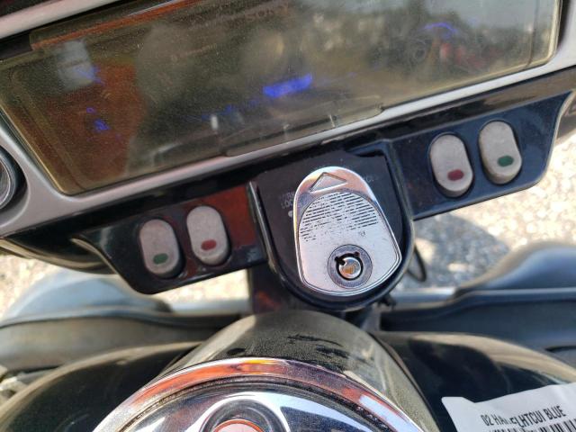 1HD1FCW122Y630027 - 2002 HARLEY-DAVIDSON FLHTCUI 双色 照片 8