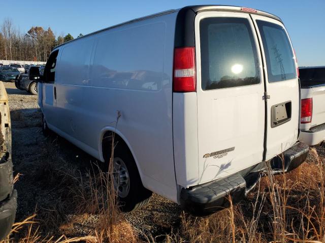 1GCWGAFF2H1332227 - 2017 CHEVROLET EXPRESS G2 WHITE photo 3