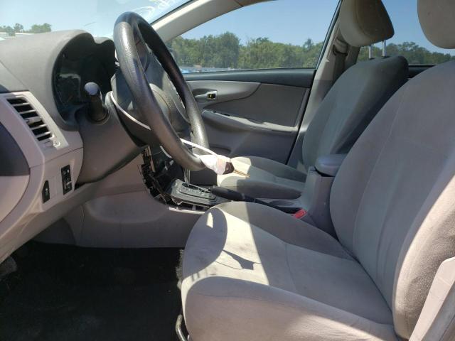 2T1BU4EE8DC125980 - 2013 TOYOTA COROLLA BASE SILVER photo 7