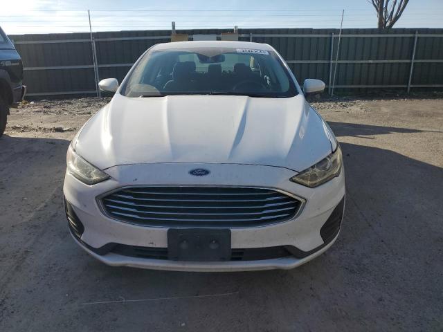 3FA6P0HDXLR128463 - 2020 FORD FUSION SE WHITE photo 5