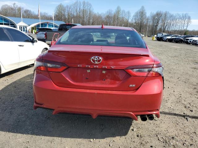 4T1G11AK0PU176739 - 2023 TOYOTA CAMRY SE NIGHT SHADE RED photo 6