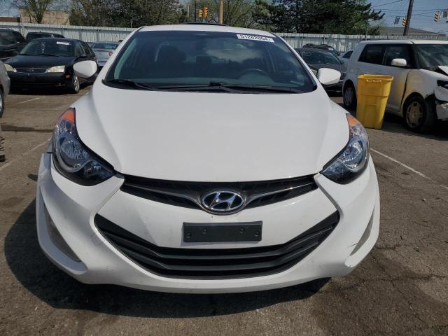 KMHDH6AE7DU000384 - 2013 HYUNDAI ELANTRA CO GS WHITE photo 5