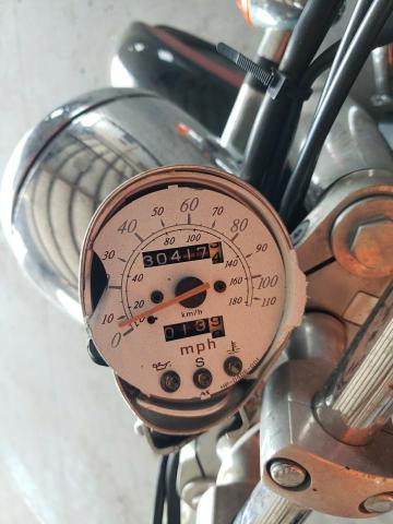 JH2RC4460YM201347 - 2000 HONDA VT750 CD2 TWO TONE photo 8