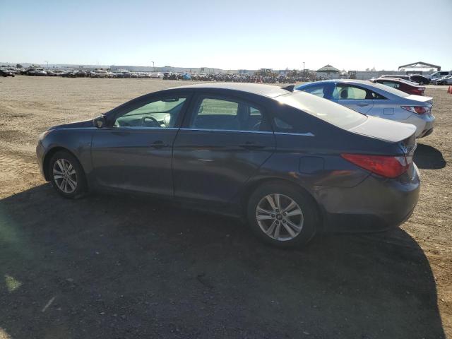 5NPEB4AC3CH499111 - 2012 HYUNDAI SONATA GLS GRAY photo 2